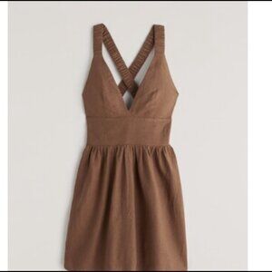 Abercrombie and Fitch Women's Scrunchie Strap Skort Size Small- Orange Spice